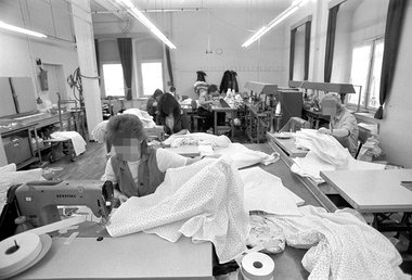 Frauengef&auml;ngnis Stollberg-Hoheneck im Dezember 1989: Anfert...