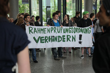 Studentenproteste an der FU Berlin am Mittwoch nachmittag vor de...