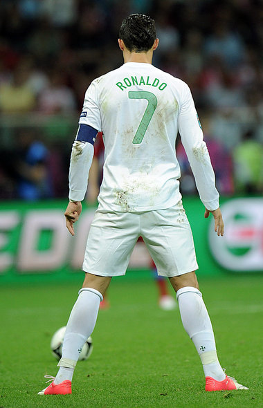 CR7 d&uuml;rfte nur noch einen Schritt vom Titel des Weltfu&szli...