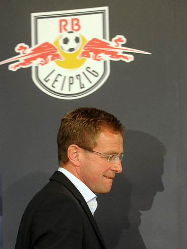 Wo ist die Spielidee? Ralf Rangnick Wo ist die Spielidee? Ralf Rangnick