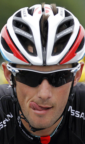 Mit Helm, aber ohne Rettungsschirm