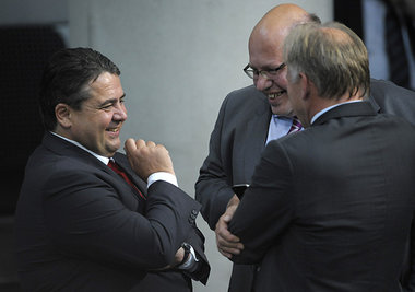 Die fröhliche Endlagerclique am 29. Juni im Bundestag: Sigmar Ga...
