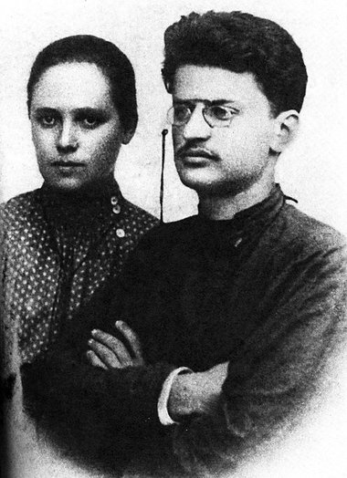 Beim ersten Aufenthalt in Paris 1903: Natalia Sedowa (1882&ndash...