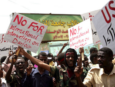 Nein zur Intervention! Protest in Khartum, September 2006