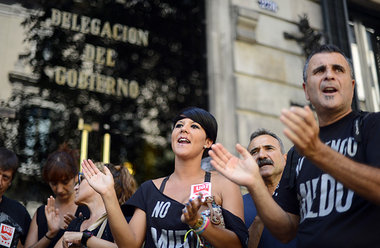 Protest von Angestellten vor der Vertretung der spanischen Zentr...
