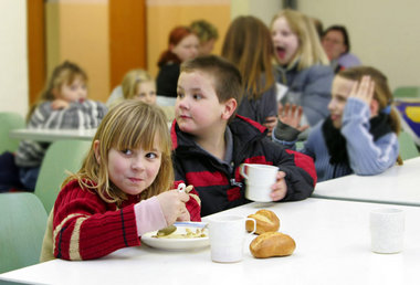 Für viele Kinder die einzige Chance auf ein warmes Essen: die Ka... Für viele Kinder die einzige Chance auf ein warmes Essen: die Ka...