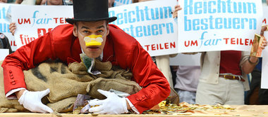 Bis zu elf Billionen Euro besitzen Privathaushalte in Deutschlan...