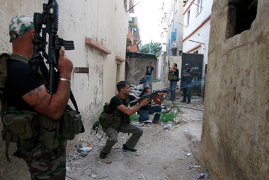 Unterst&uuml;tzen die Aufst&auml;ndischen in Syrien: Bewaffnete ...