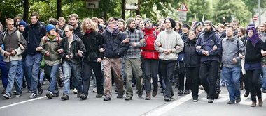 Das Problem hei&szlig;t Kapitalismus: Demonstranten w&auml;hrend...
