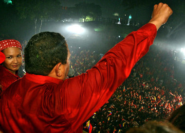 »Lang lebe die sozialistische Revolution« – Chávez am Sonntag ab... »Lang lebe die sozialistische Revolution« – Chávez am Sonntag ab...