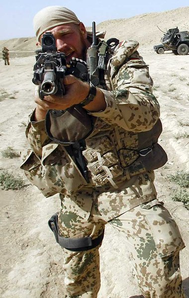 Bundeswehrsoldat in Kundus (2008). Straftaten im Einsatz soll k&... Bundeswehrsoldat in Kundus (2008). Straftaten im Einsatz soll k&...