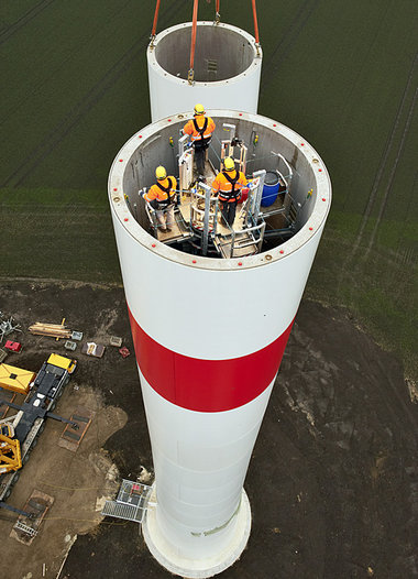 Errichtung eines 128-Meter-Turmes f&uuml;r eine Repower-Anlage b...