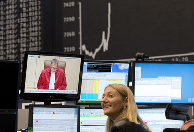 B&ouml;rse zufrieden &ndash; nach dem Karlsruher Urteil zum Euro...