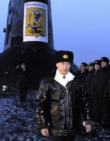 Wladimir Putin verläßt das Schiff (hier das Atom-U-Boot Archange... Wladimir Putin verläßt das Schiff (hier das Atom-U-Boot Archange...