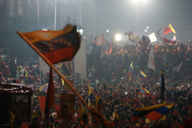 Tausende am Regierungspalast Miraflores