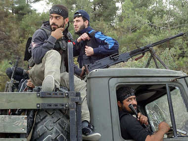 Syrische Aufständische am Sonntag in Idlib
