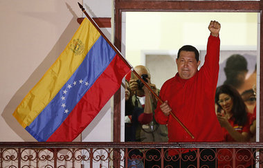 Hugo Ch&aacute;vez &ndash; souver&auml;ner Sieger der Pr&auml;si...