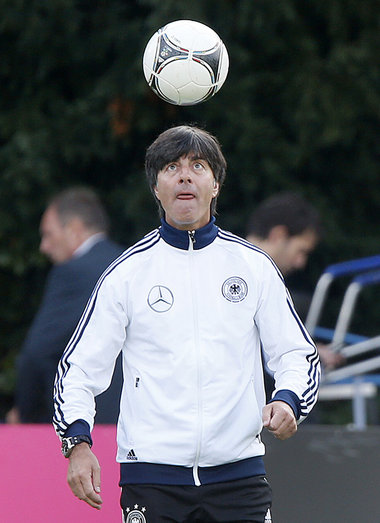 Manchmal f&uuml;hlt sich Joachim L&ouml;w ein bi&szlig;chen als ...