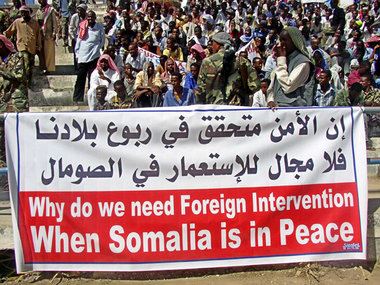 Warum interveniert das Ausland trotz Friedens in Somalia? Protes...
