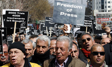 Proteste auch in Ankara: T&uuml;rkische Journalisten fordern Pre...