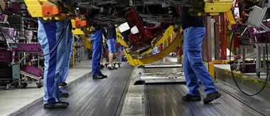 BMW-Montage in M&uuml;nchen: Im verarbeitenden Gewerbe liegen di...