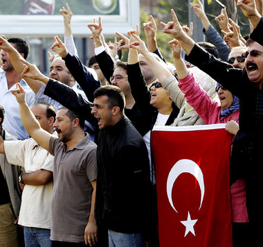 Istanbul 2005: Für sie ist der Mord an den Armeniern eine Lüge