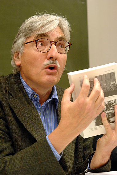 Dr. Andr&eacute; Leisewitz, hier auf der Konferenz &raquo;Marxis...