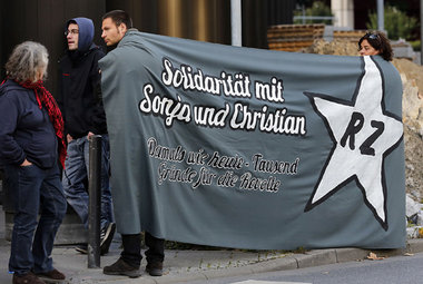 Demonstration vor dem Oberlandesgericht in Frankfurt am Main zum... Demonstration vor dem Oberlandesgericht in Frankfurt am Main zum...