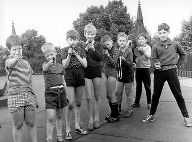 Kinder auf dem Kreuzberg, 1967