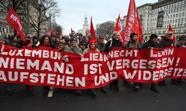 Transparent auf der Liebknecht-Luxemburg-Demonstration am Sonnta... Transparent auf der Liebknecht-Luxemburg-Demonstration am Sonnta...