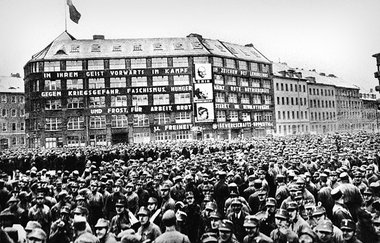 Die Nazis bereiten sich auf die Macht vor: SA-Leute am 22. Janua... Die Nazis bereiten sich auf die Macht vor: SA-Leute am 22. Janua...