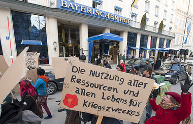 Alle Jahre wieder: Demonstration gegen &raquo;Sicherheitskonfere...