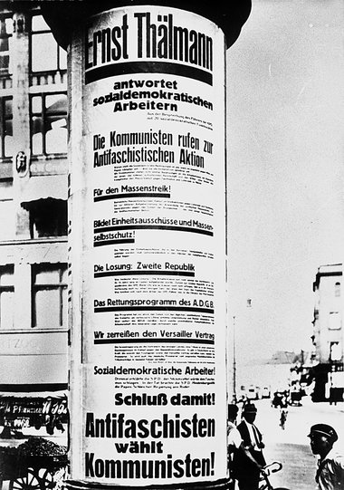 Wahlplakat der KPD 1932 in Berlin Wahlplakat der KPD 1932 in Berlin