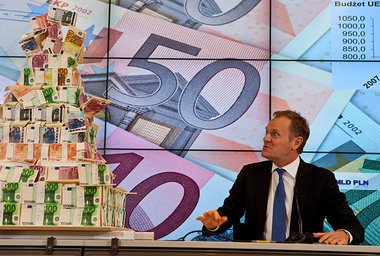 Geld kann man nicht essen? In diesem Falle schon: Tusk vor einer... Geld kann man nicht essen? In diesem Falle schon: Tusk vor einer...