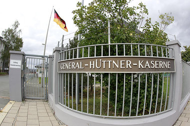 Die General-H&uuml;ttner-Kaserne hei&szlig;t bald Oberfranken-Ka...