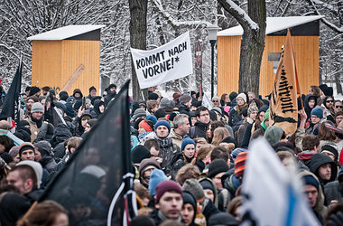 Antifaschisten in Dresden am Mittwoch abend Antifaschisten in Dresden am Mittwoch abend