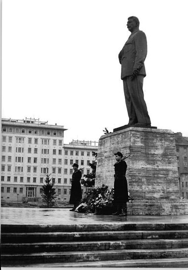 Der planm&auml;&szlig;ige Aufbau des Sozialismus in der DDR soll...