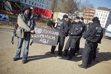 Vor der Bayerischen Landesvertretung in Berlin am 4. März: Prote...