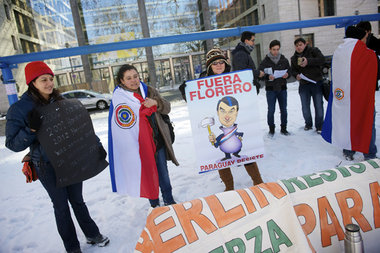 Protest gegen Empfang f&uuml;r Putschisten am Mittwoch vor dem A...