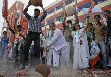 Protest gegen Wasserknappheit im westindischen Ahmedabad (31. Ma...