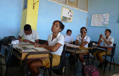 Schulklasse in Havanna – dem Bildungswesen galt von Anfang... Schulklasse in Havanna – dem Bildungswesen galt von Anfang...