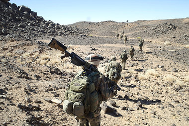8. März: Französische Soldaten in der ehemaligen Kolonie Frankre... 8. März: Französische Soldaten in der ehemaligen Kolonie Frankre...