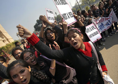 Frauenprotest in ­Neu-Delhi, ausgelöst durch die Gruppenvergewal...