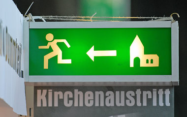 Praktische Hilfe f&uuml;r Austrittswillige gab es am Donnerstag ...