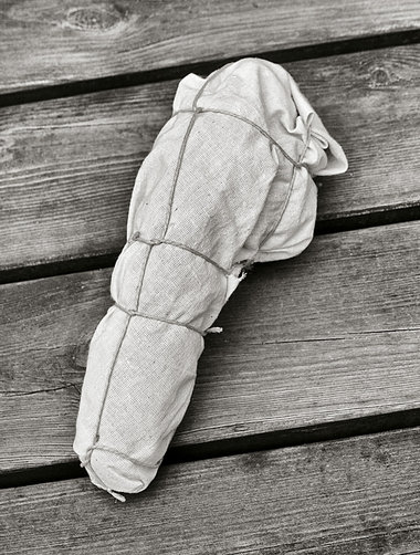 &raquo;Der Verpackte&laquo;, eine erotomane Reverenz an Christo