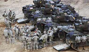 US-Strategie seit 2003: Durch milit&auml;rische Dauerman&ouml;ve...