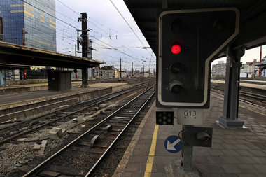 Kein Aush&auml;ngeschild f&uuml;r &ouml;ffentliche Service: Bahn...