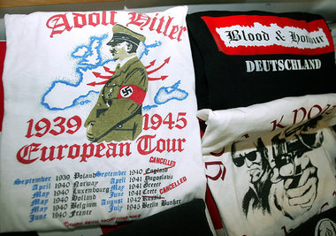 Organisation verboten, ihre Anh&auml;nger aber sind auch in Deut...