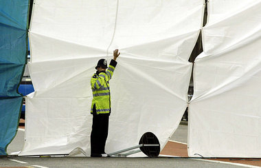 Geburtsstunde der Geheimgerichte: Londoner Polizist nach den Ans...