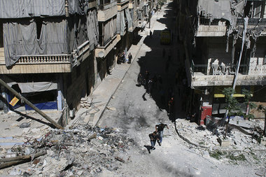 Aleppo am 28. April: K&auml;mpfer der &raquo;Freien Syrischen Ar...